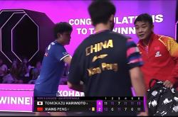 英雄联盟总决赛-奥地利队碾压韩国队，王皓高光表现