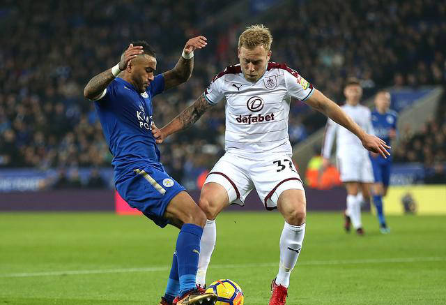 包含莱斯特城主场不敌，遭遇失利的词条