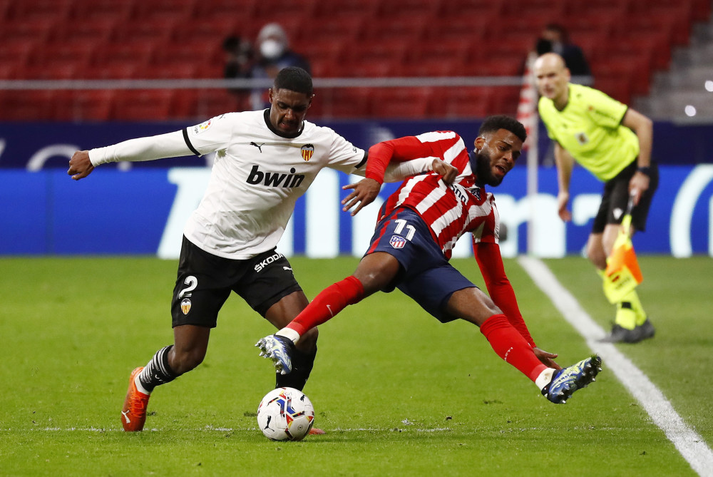 包含传奇足球人物：巴伦西亚传奇重回江湖的词条