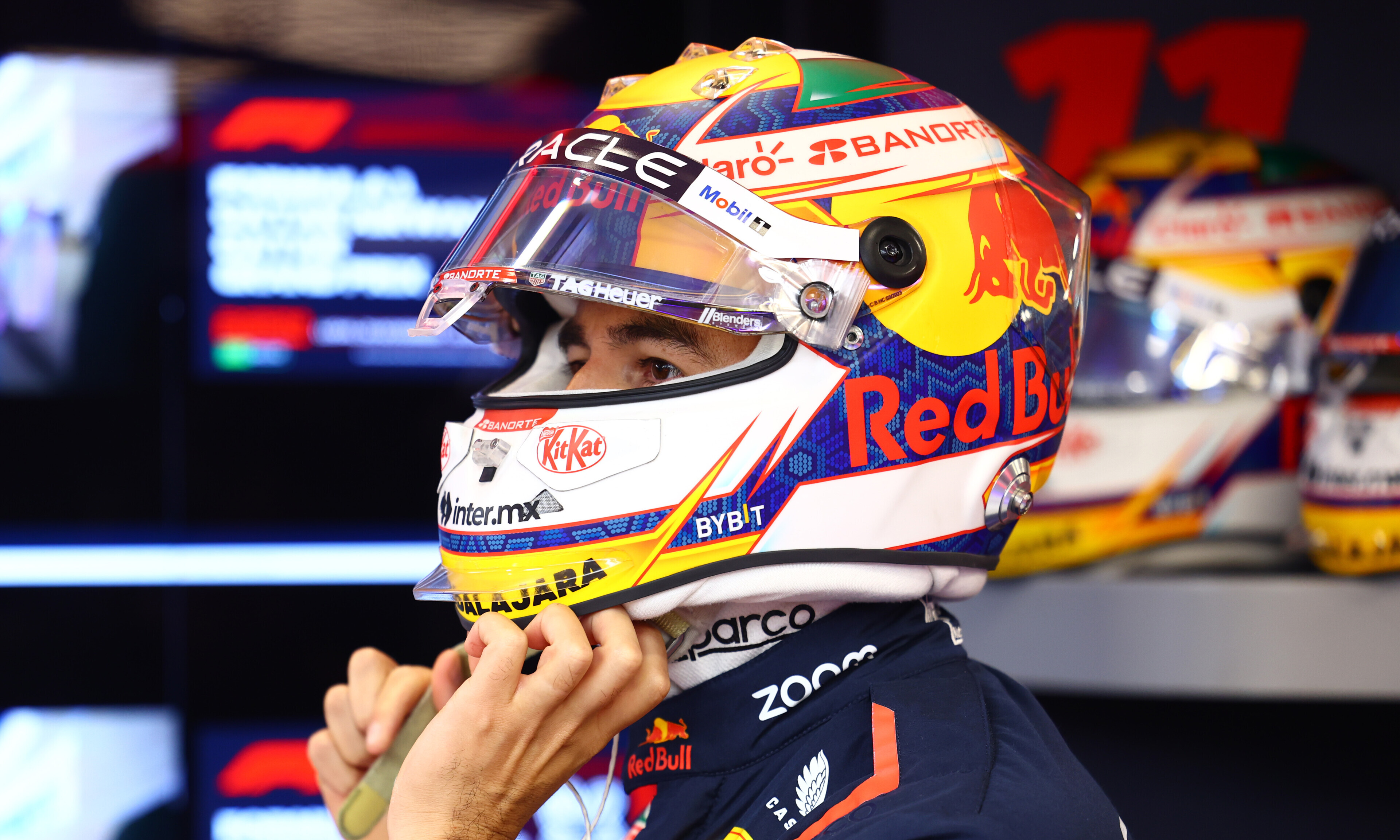 雷诺车队完胜梅赛德斯，佩雷兹惊艳四座的简单介绍