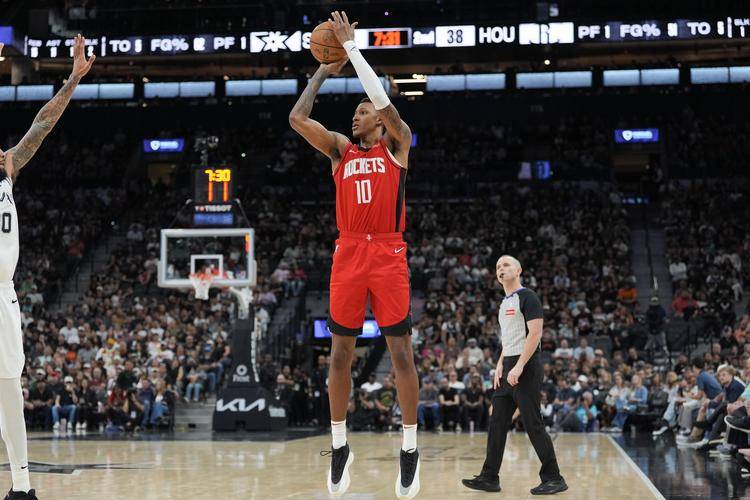 火箭逆转独行侠,利拉德状态火热 火箭逆转独行侠,利拉德状态火热