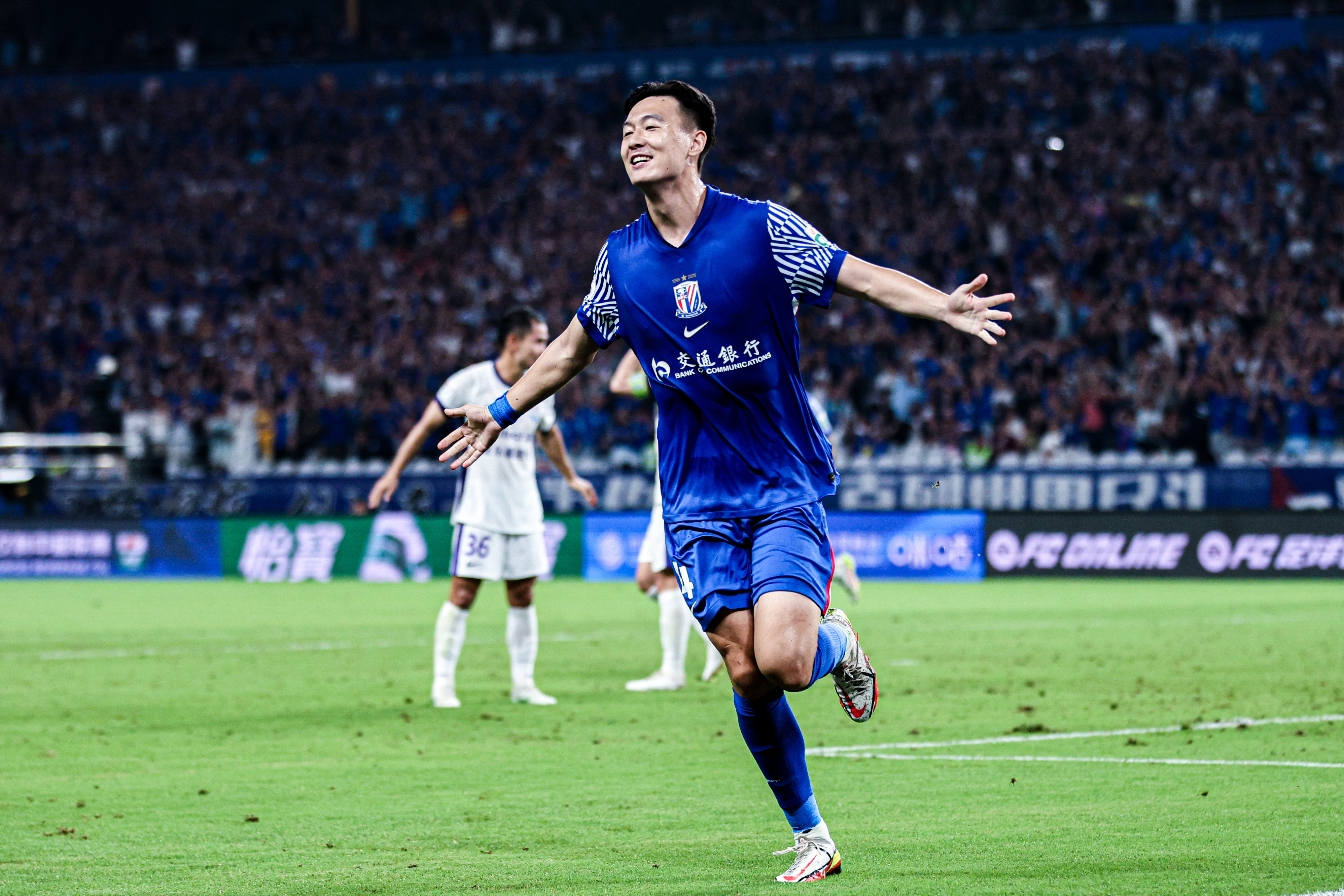 上海球队取得胜利,锁定下一轮比赛资格 上海球队取得胜利,锁定下一轮比赛资格