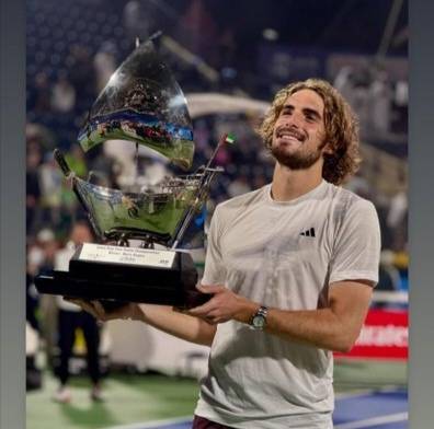 ATP总决赛绝杀戴维斯杯，西西帕斯关键制胜