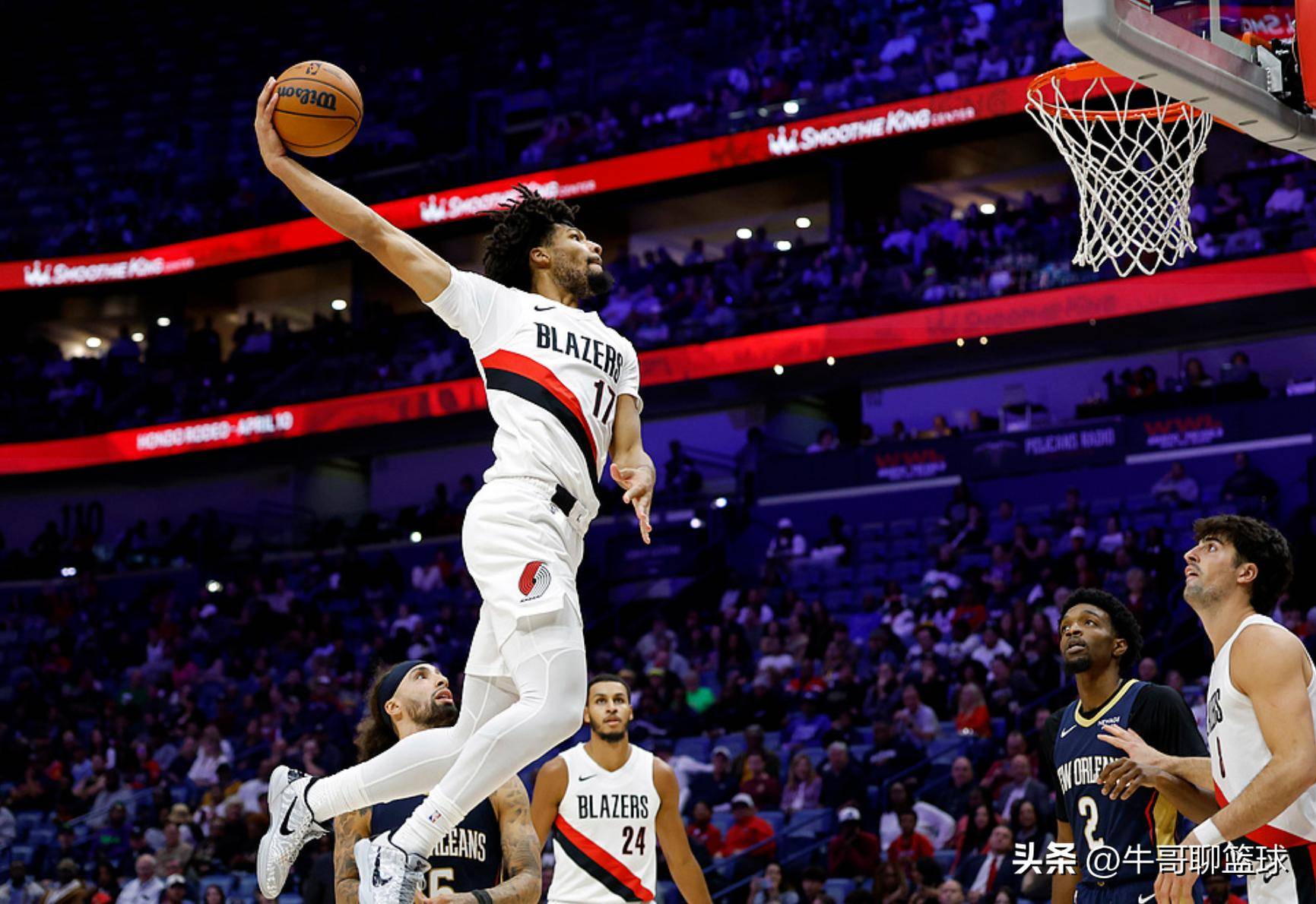 鹈鹕逆转马刺,利拉德关键制胜 鹈鹕逆转马刺,利拉德关键制胜