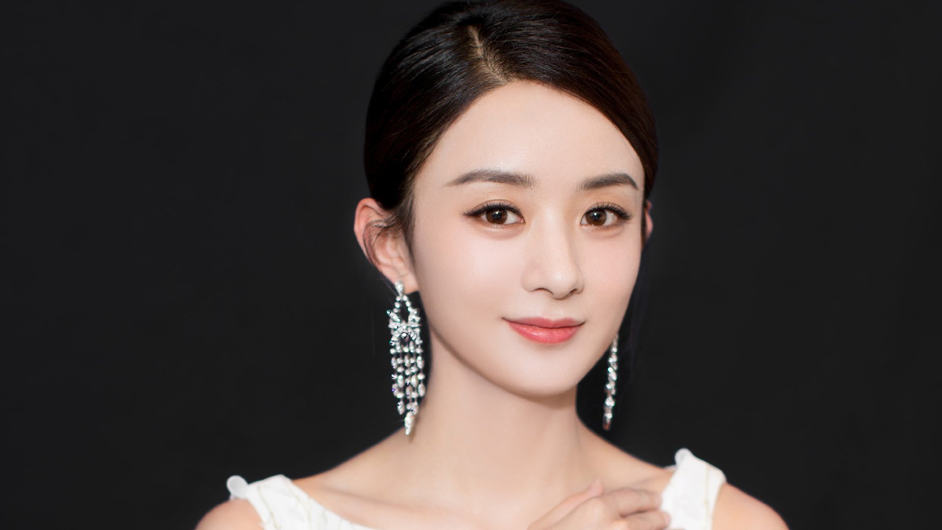 锡安野蛮冲撞撕裂魔术!赛后评分拉满,昔日魔兽遇上当代猛兽也黯然失色