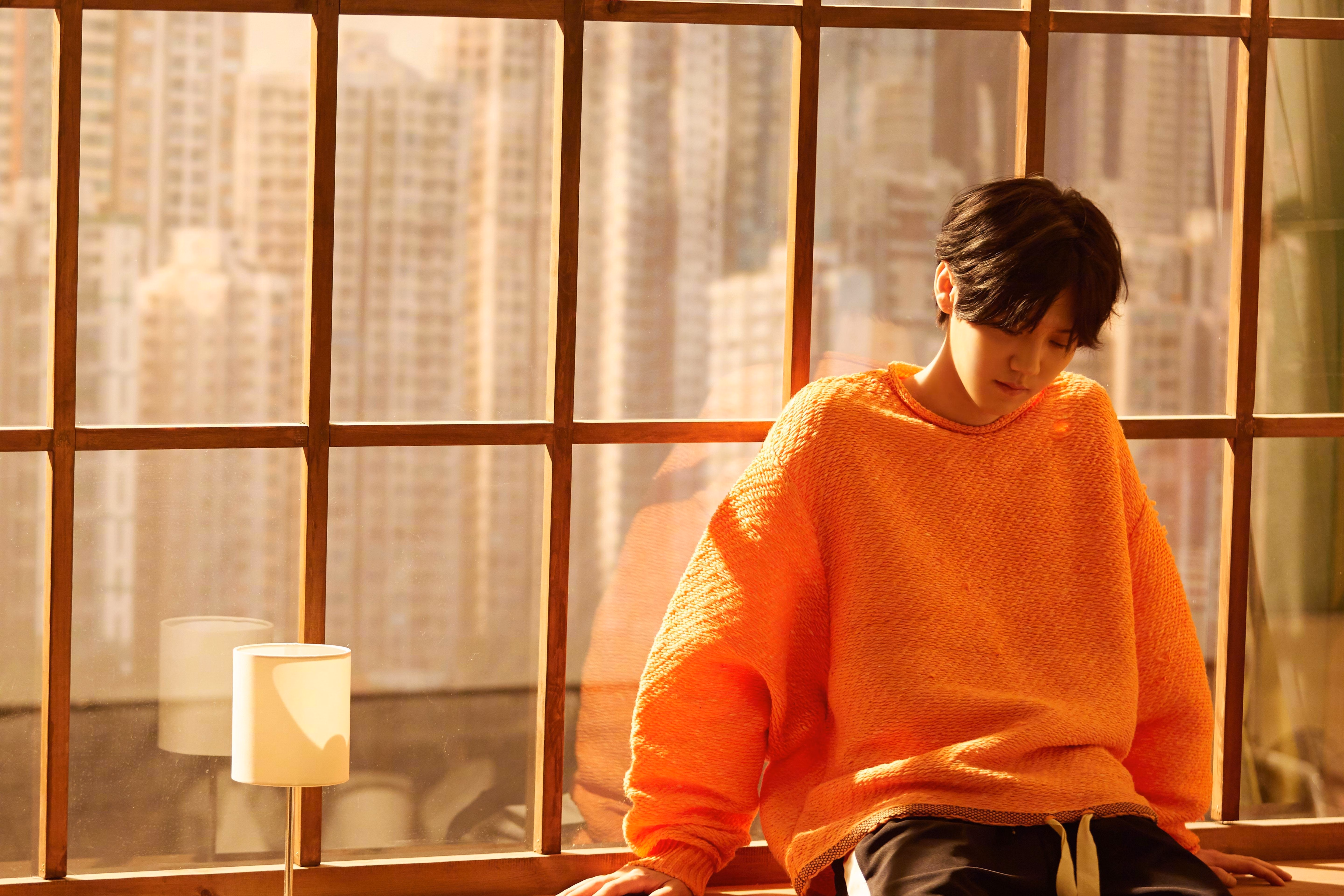 双面舞台,世界杯烽火中的篮球回响