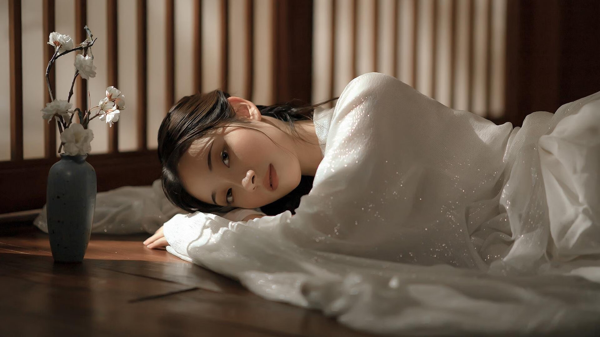 聚光灯下，巨星的锋芒，恩比德的舞台与勇士的铁蹄